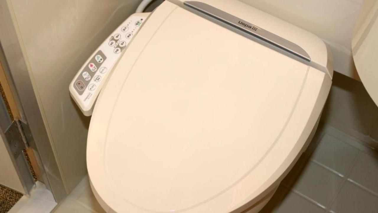 Toyoko Inn Marugame Ekimae Buitenkant foto
