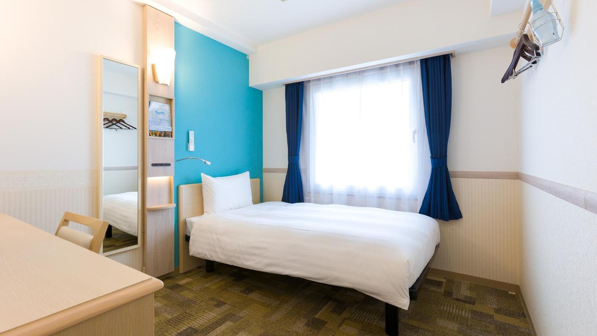 Toyoko Inn Marugame Ekimae Buitenkant foto